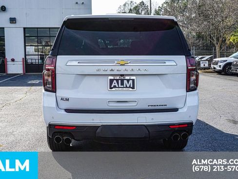 Used 2024 Chevrolet Suburban Premier RWD image 11