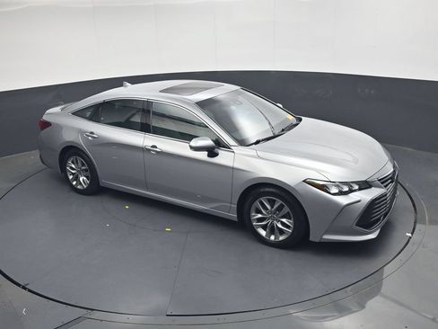 Used 2022 Toyota Avalon XLE w/ Moonroof Package FWD image 22
