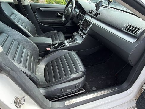 Used 2013 Volkswagen CC Sport FWD image 17
