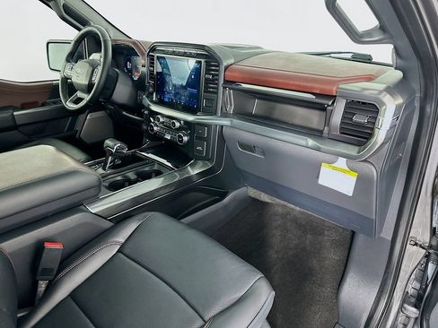 Used 2022 Ford F150 Lariat w/ Equipment Group 502A High AWD/4WD image 31