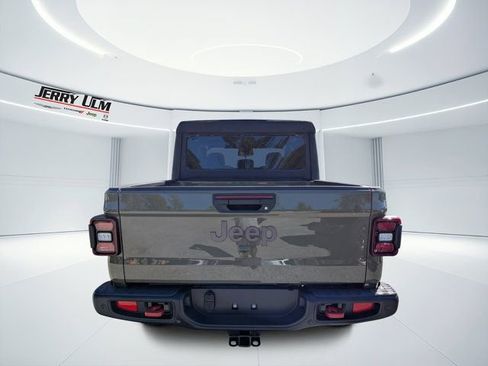 New 2026 Jeep Gladiator Rubicon w/ Safety Group image 4
