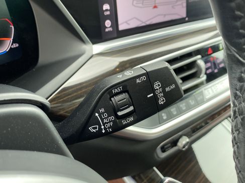 Used 2019 BMW X5 xDrive40i w/ M Sport Package AWD/4WD image 75