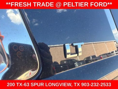 Used 2017 Chevrolet Tahoe LT w/ LT Signature Package RWD image 11
