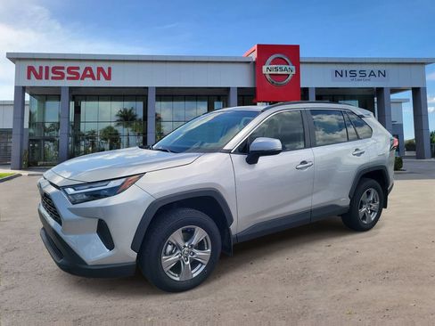 Used 2024 Toyota RAV4 XLE w/ Convenience Package AWD/4WD image 5
