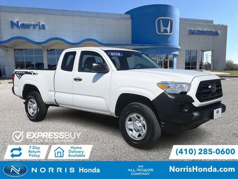 Used 2019 Toyota Tacoma SR RWD image 1
