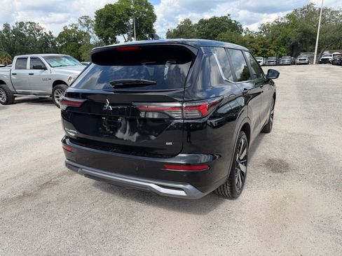 Used 2025 Mitsubishi Outlander SE AWD/4WD image 6