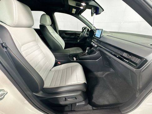 Used 2026 Honda CR-V Sport Touring image 35