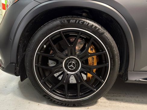 Used 2025 Mercedes-Benz GLC 63 AMG S image 12