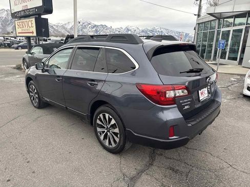 Used 2017 Subaru Outback 2.5i Limited image 8