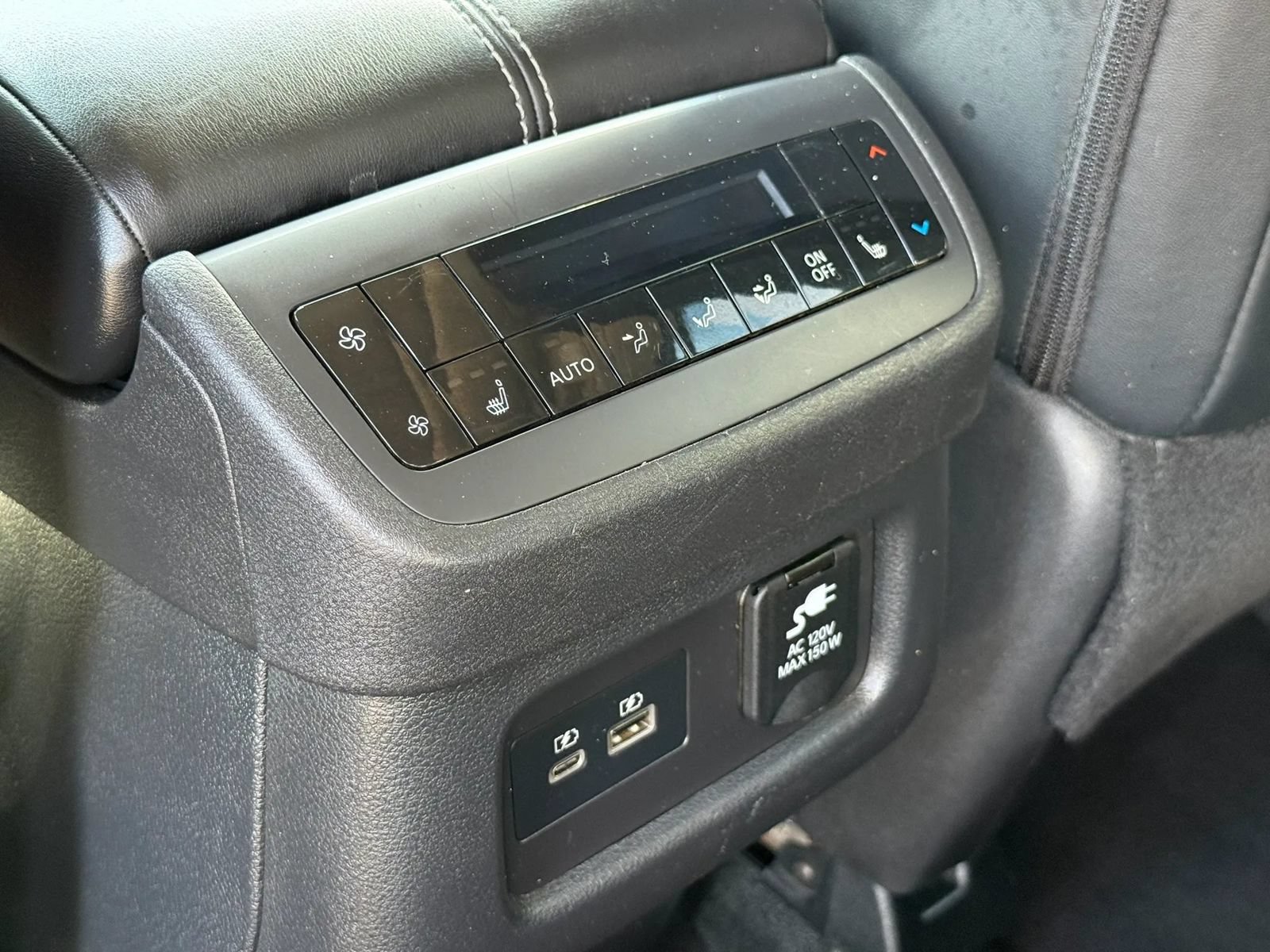 Used 2023 Nissan Pathfinder Platinum AWD/4WD image 14