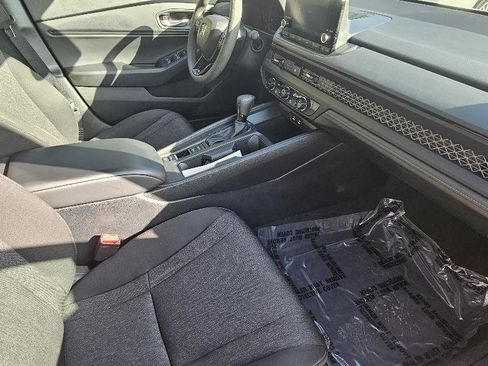 Used 2024 Honda Accord EX image 18