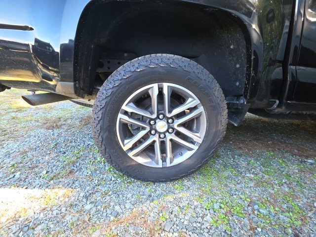 Used 2021 Chevrolet Colorado W/T w/ Custom Special Edition AWD/4WD image 8