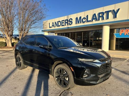 Used 2022 Chevrolet Blazer RS image 2