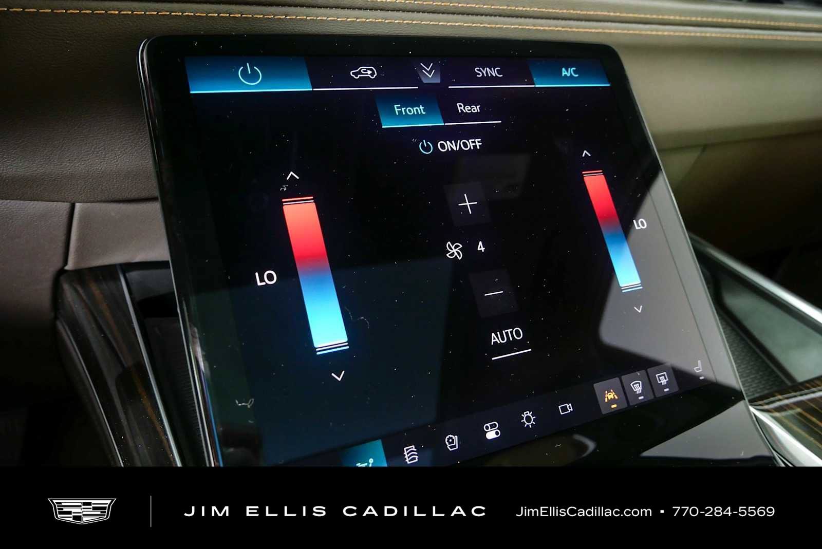 New 2026 Cadillac Escalade Luxury AWD/4WD image 18