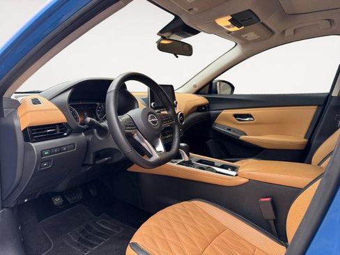Used 2025 Nissan Sentra SV w/ SV Premium Package FWD image 9
