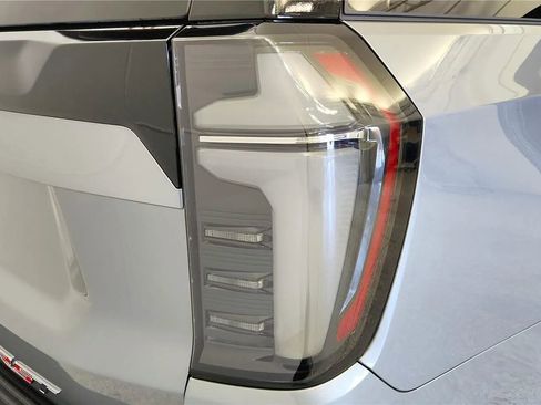 New 2026 Chevrolet Suburban RST w/ Comfort Package image 15