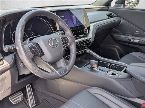 Used 2025 Lexus TX 500h AWD w/ Technology Package image 9