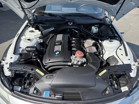 Used 2009 BMW Z4 sDrive35i RWD image 11