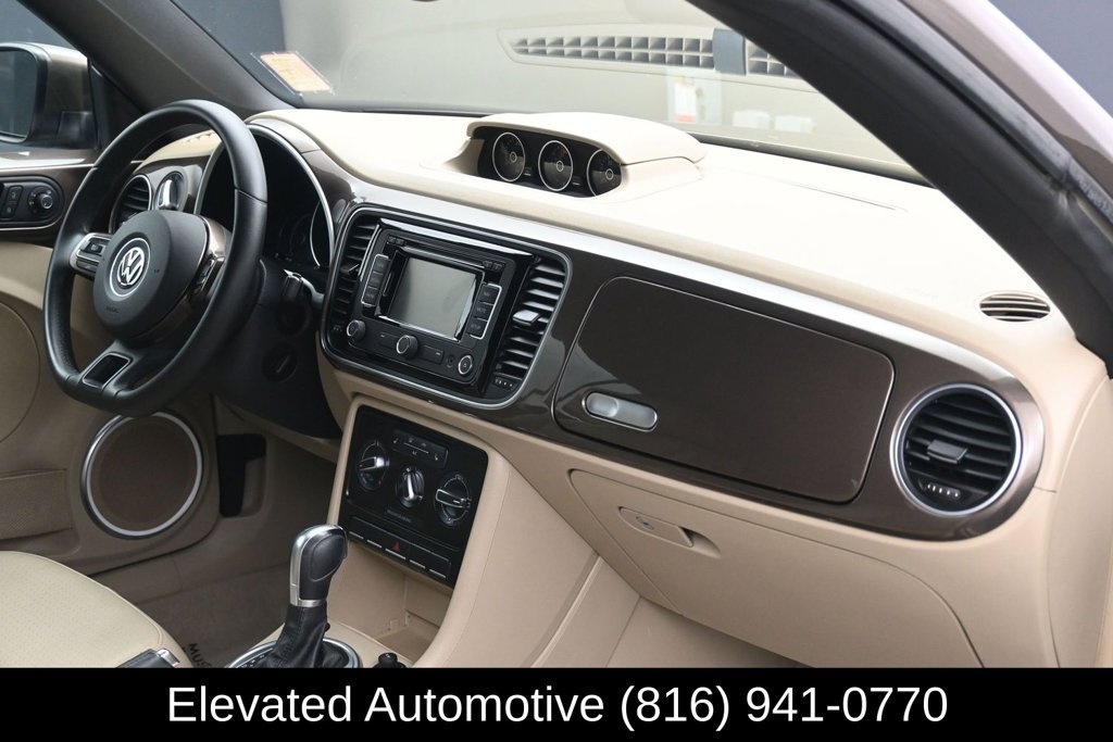 Used 2015 Volkswagen Beetle TDI FWD image 6