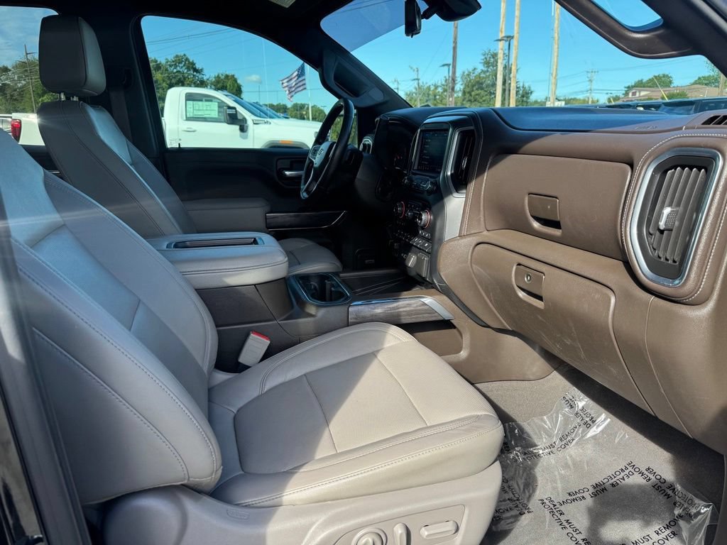 Used 2020 Chevrolet Silverado 1500 LTZ w/ LTZ Plus Package AWD/4WD image 10
