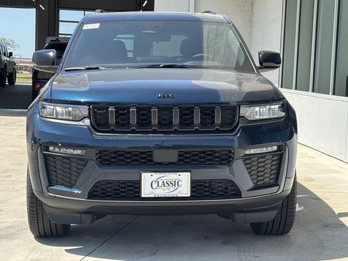 New 2026 Jeep Grand Cherokee L Limited w/ Limited Altitude Package AWD/4WD image 7