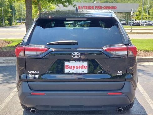 Certified 2025 Toyota RAV4 LE AWD/4WD image 15