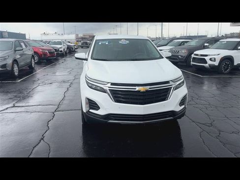 Certified 2024 Chevrolet Equinox LT FWD image 3