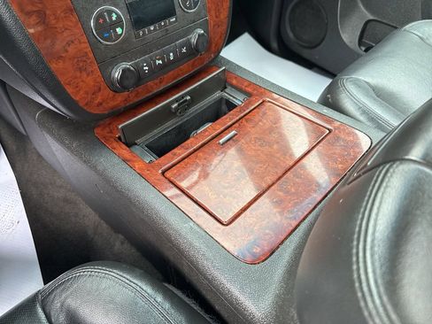 Used 2012 Chevrolet Tahoe LTZ image 38