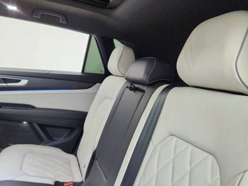 Used 2025 Volkswagen Atlas Cross Sport SEL Premium R-Line AWD/4WD image 29