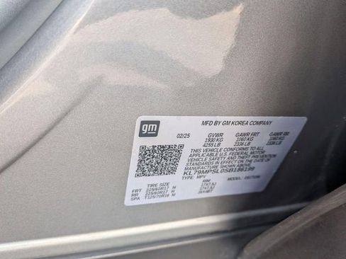 Used 2025 Chevrolet TrailBlazer LT FWD image 34