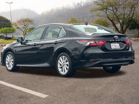 Used 2023 Toyota Camry LE image 6