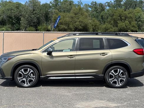 Used 2023 Subaru Ascent Limited w/ Technology Package AWD/4WD image 6