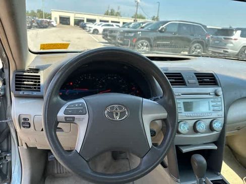 Used 2007 Toyota Camry LE FWD image 5