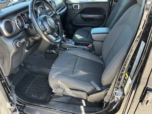 Used 2021 Jeep Wrangler Unlimited Sport AWD/4WD image 24