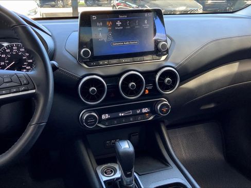 Used 2021 Nissan Sentra SV FWD image 7