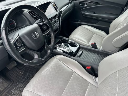 Used 2019 Honda Passport Touring image 14