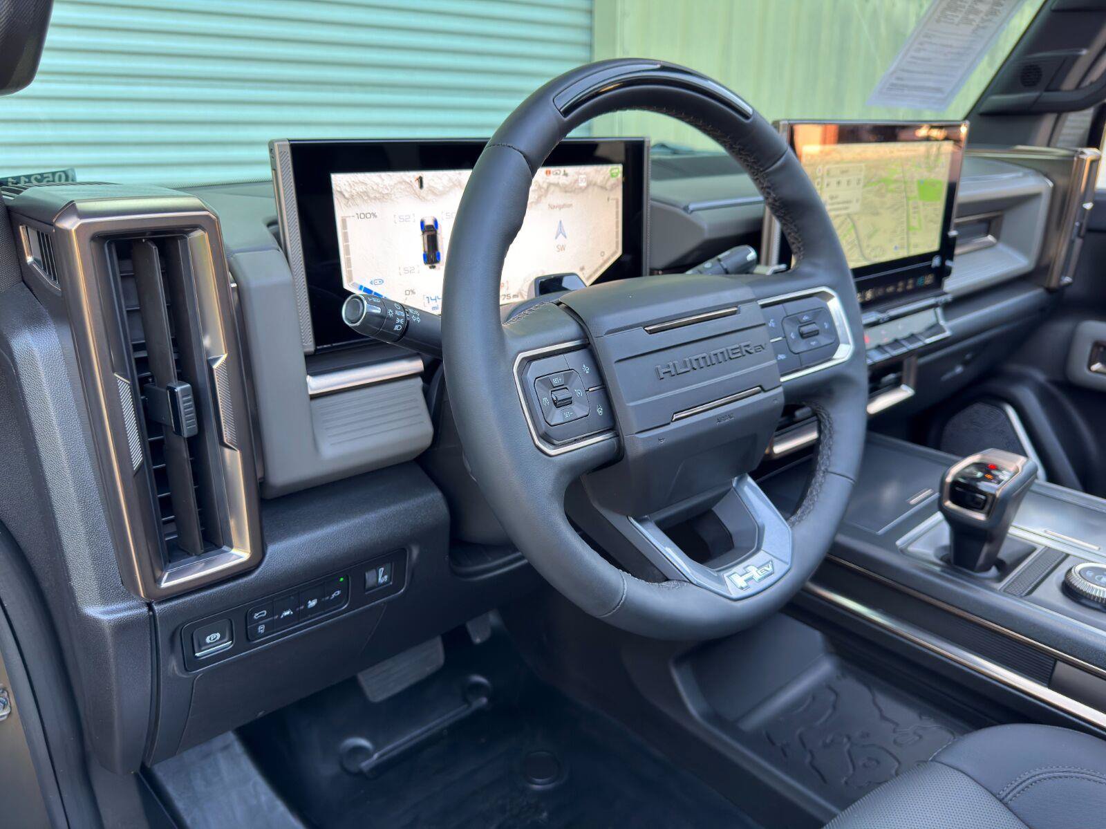 Used 2025 GMC Hummer EV 3X w/ LPO, Roof Cross Rail Package AWD/4WD image 13