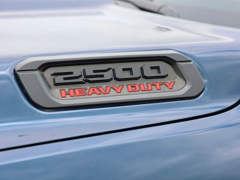 Used 2023 RAM 2500 Big Horn w/ Night Edition AWD/4WD image 5