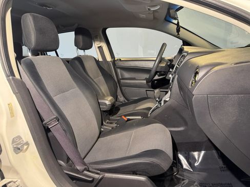 Used 2010 Dodge Caliber SXT FWD image 21