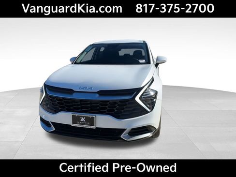 Certified 2025 Kia Sportage LX image 3