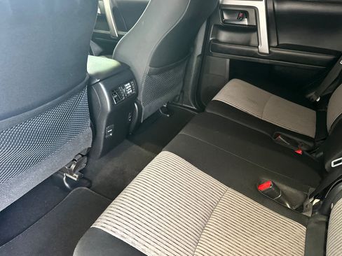 Used 2019 Toyota 4Runner SR5 AWD/4WD image 15
