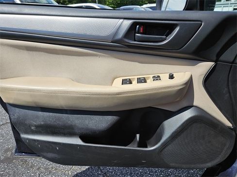 Used 2018 Subaru Outback 2.5i image 29