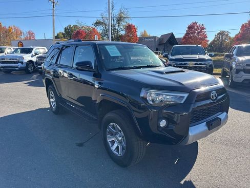 Used 2015 Toyota 4Runner Trail Premium image 7