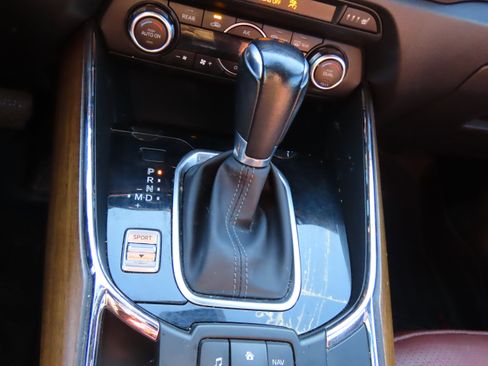 Used 2018 MAZDA CX-9 Signature image 30