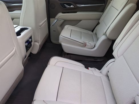 Used 2021 GMC Yukon Denali w/ Denali Ultimate Package image 21