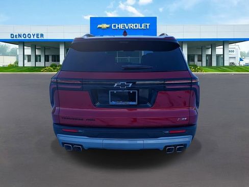 New 2026 Chevrolet Traverse Z71 w/ Enhanced Driving Package image 6