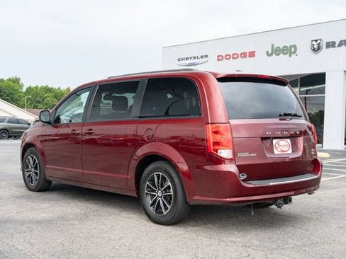 Certified 2019 Dodge Grand Caravan GT FWD image 3