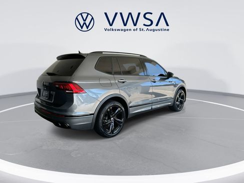 Certified 2024 Volkswagen Tiguan SE R-Line FWD image 8
