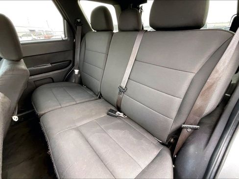 Used 2011 Ford Escape XLT image 18