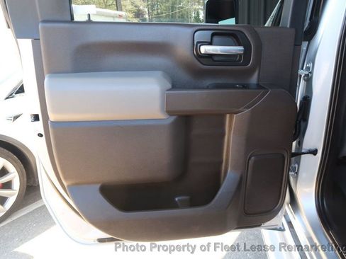 Used 2023 Chevrolet Silverado 2500 LT w/ Convenience Package image 18